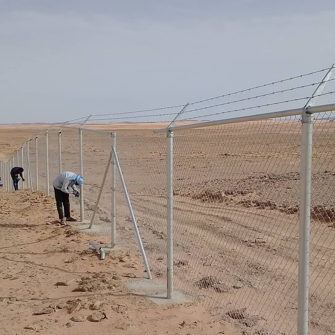 شبوك مزارع وشبوك ملاعب وجميع انواع الشبوك
